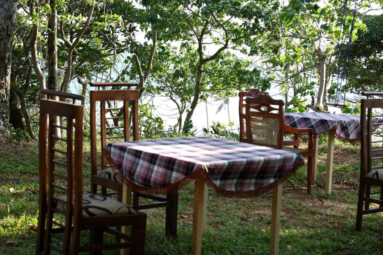 Bed and Breakfast Sky Mountain Cafe With Seaview à Weligama Extérieur photo